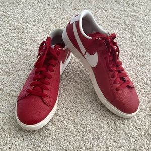 Nike WMNS Blazer Low PRM Sneakers